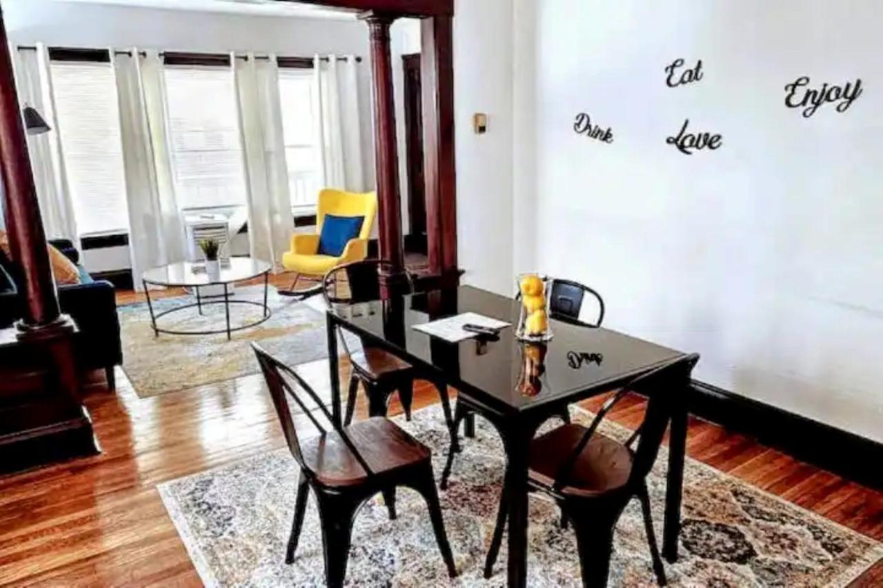 Villa Lovely! Near Cleve Clinic/Uh/Cwru/Dwntwn W/Porch à Cleveland Extérieur photo