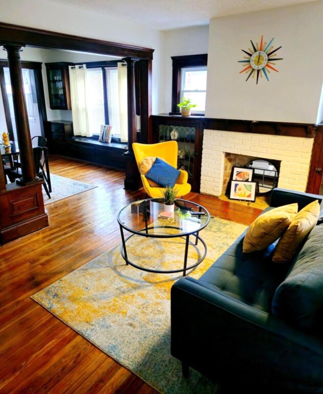 Villa Lovely! Near Cleve Clinic/Uh/Cwru/Dwntwn W/Porch à Cleveland Extérieur photo
